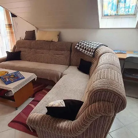 Apartment In 43404