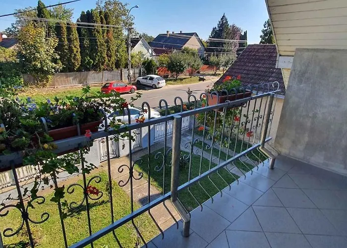In 43404 Apartamento Balatonszabadi Fürdőtelep